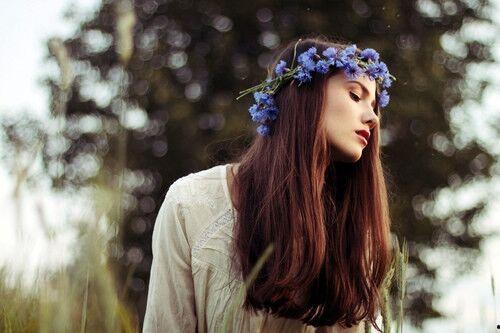 欧美女孩飞吻图片,浪漫温馨画面引网友热议